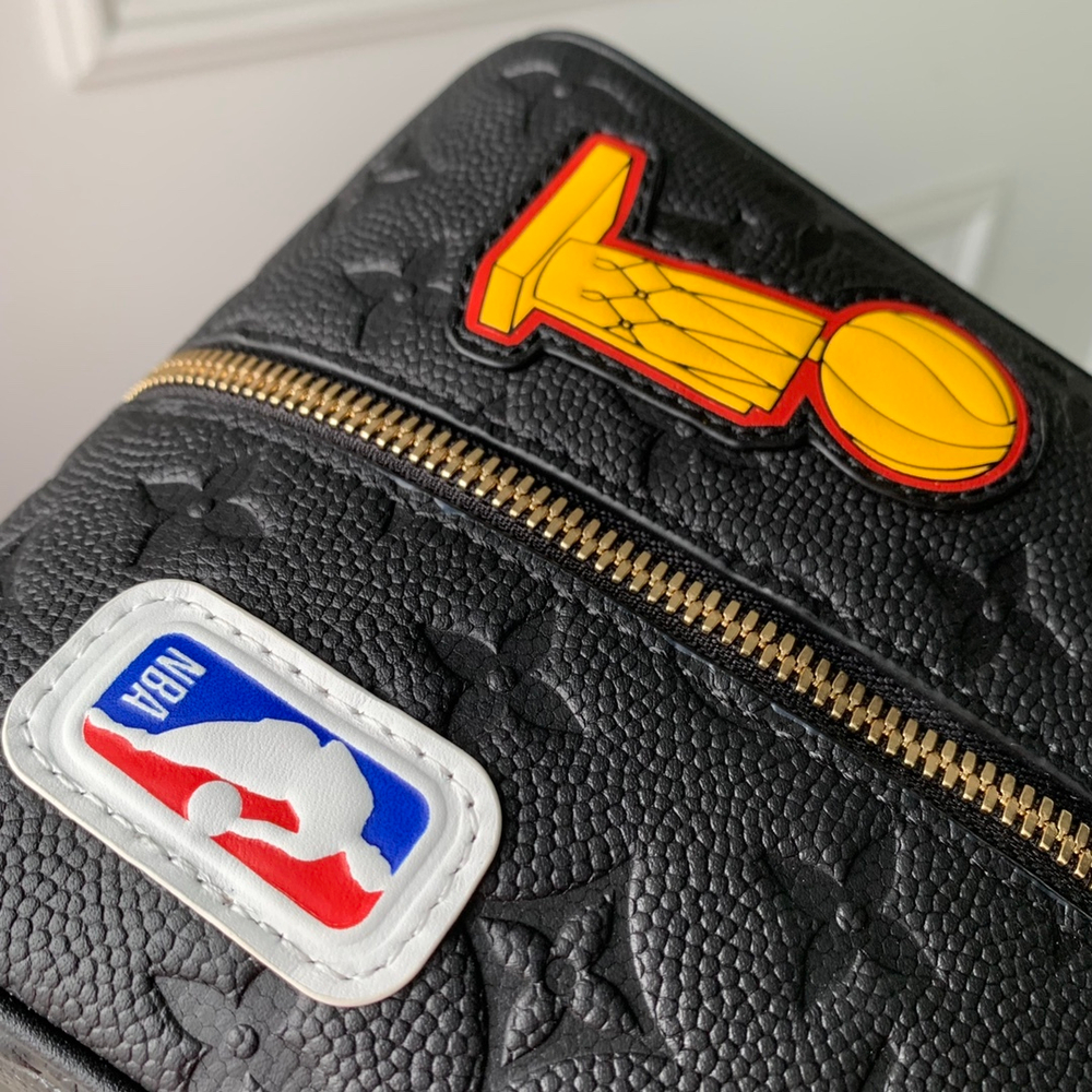 Louis Vuitton Cloakroom Dopp Kit