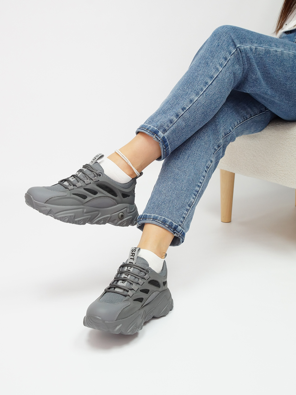 Кроссовки женские демисезонные