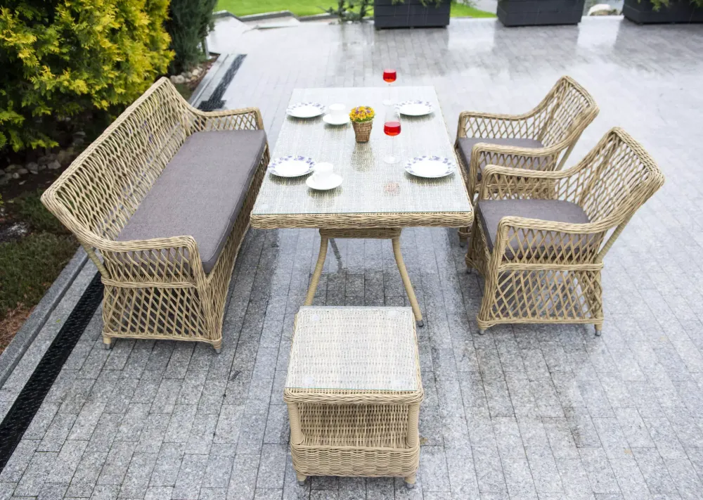 "Катания F" обеденная группа плетеная на 4 персоны, цвет соломенный