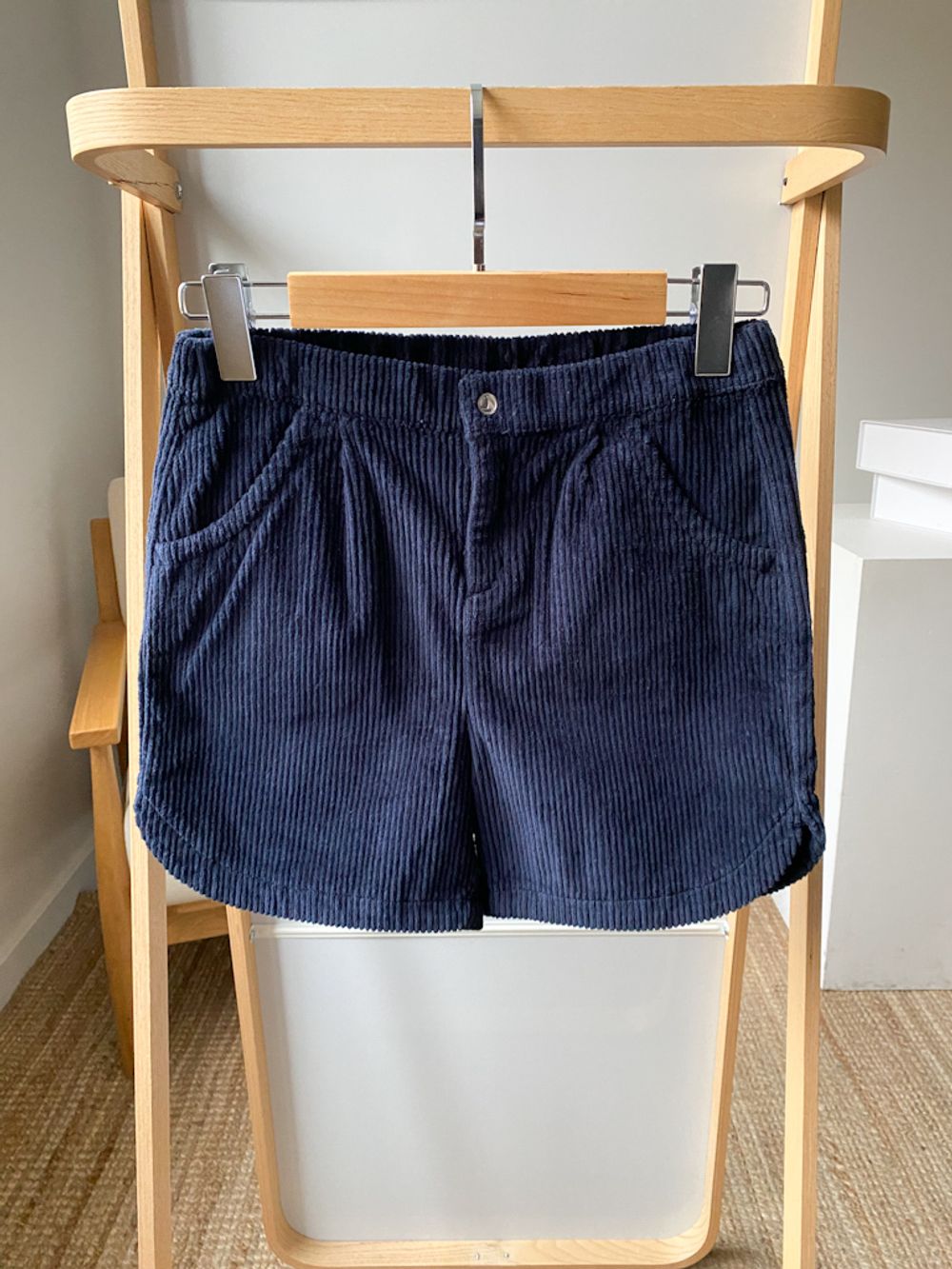 Новые вельветовые шорты Petit Bateau, 152