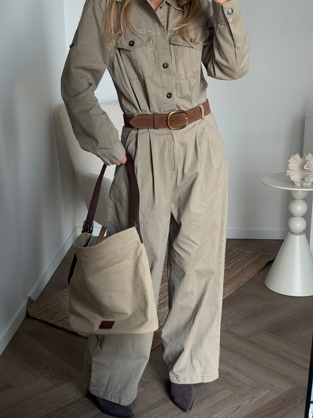 Комбинезон бежевый