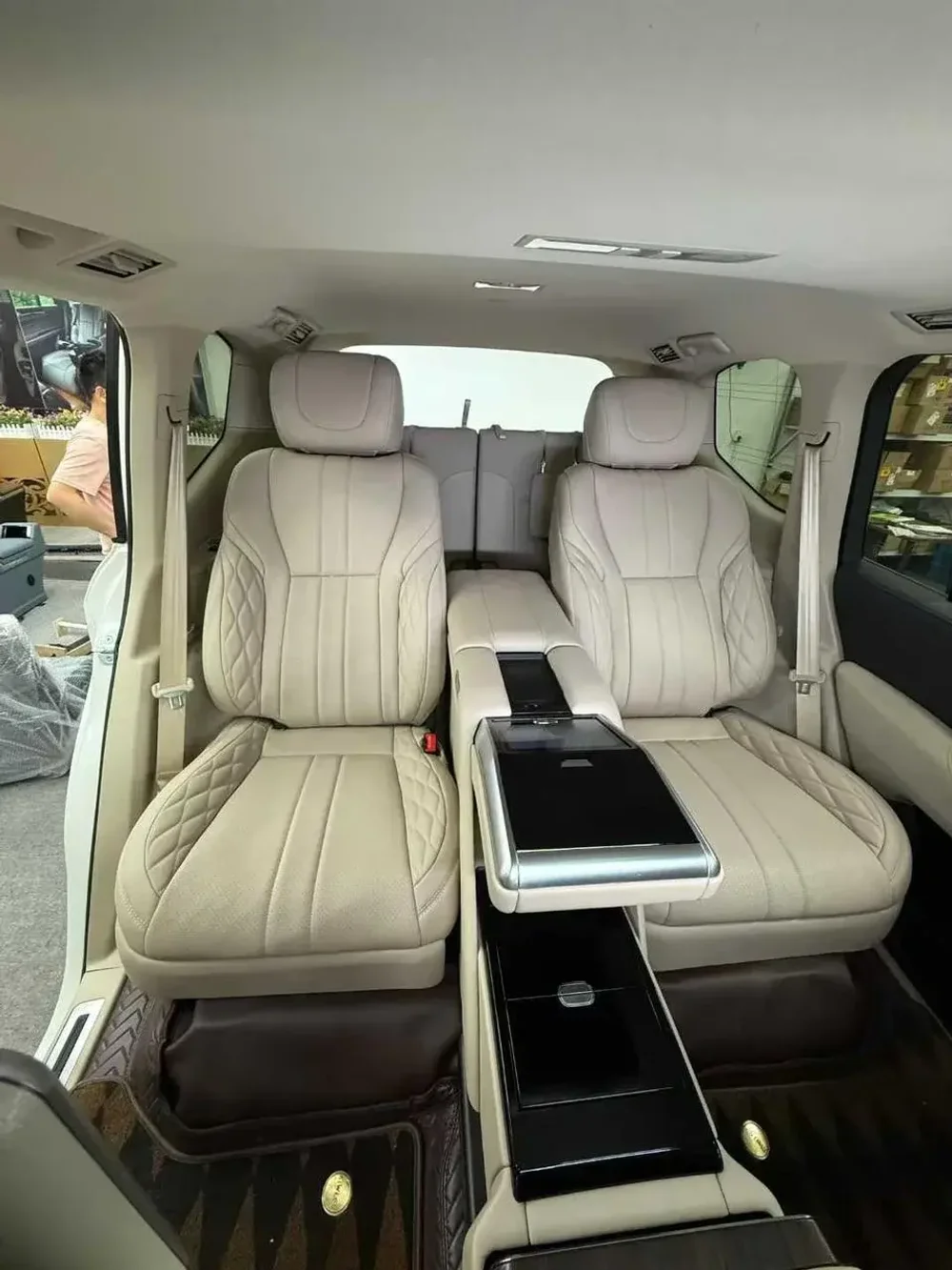 Сиденья капитанские кресла для Toyota Land Cruiser 300 LC300 2021+ Капитанские сидение VIP декор