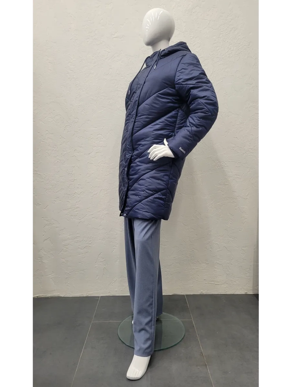 Пальто с капюшоном демисезонное