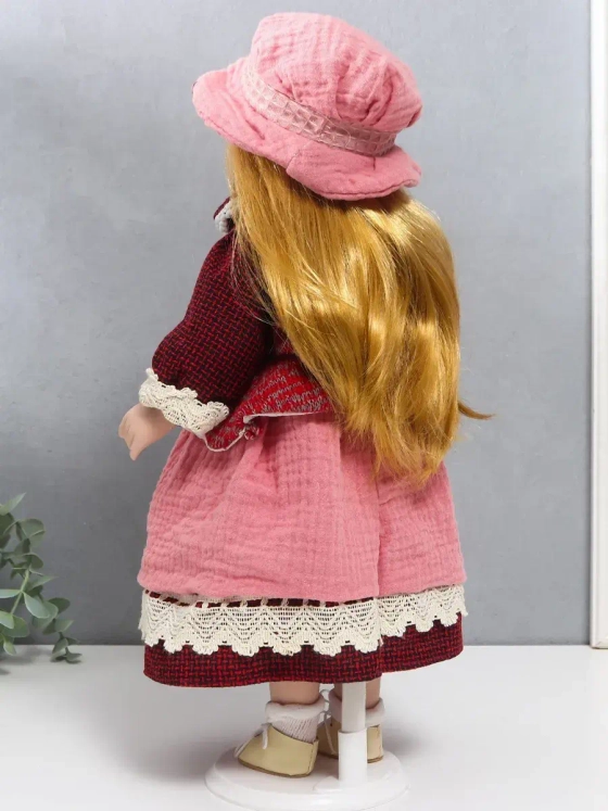 Кукла керамическая фарфоровая Нина в платье 40 см