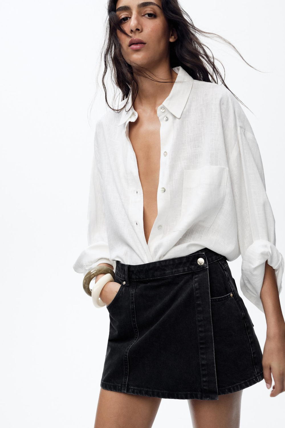 ZARA ДЖИНСОВАЯ ЮБКА-ШОРТЫ Z1975 С ЗАПÁХОМ, ЧЕРНЫЙ