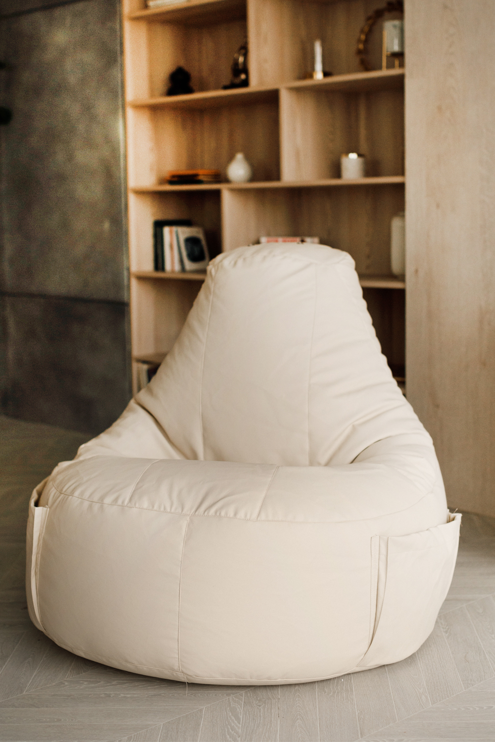 Кресло Комфорт Светло-Бежевое ЭкоКожа (Классический)