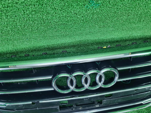 Решетка радиатора Audi A8 4 D5 (2017-2022)
