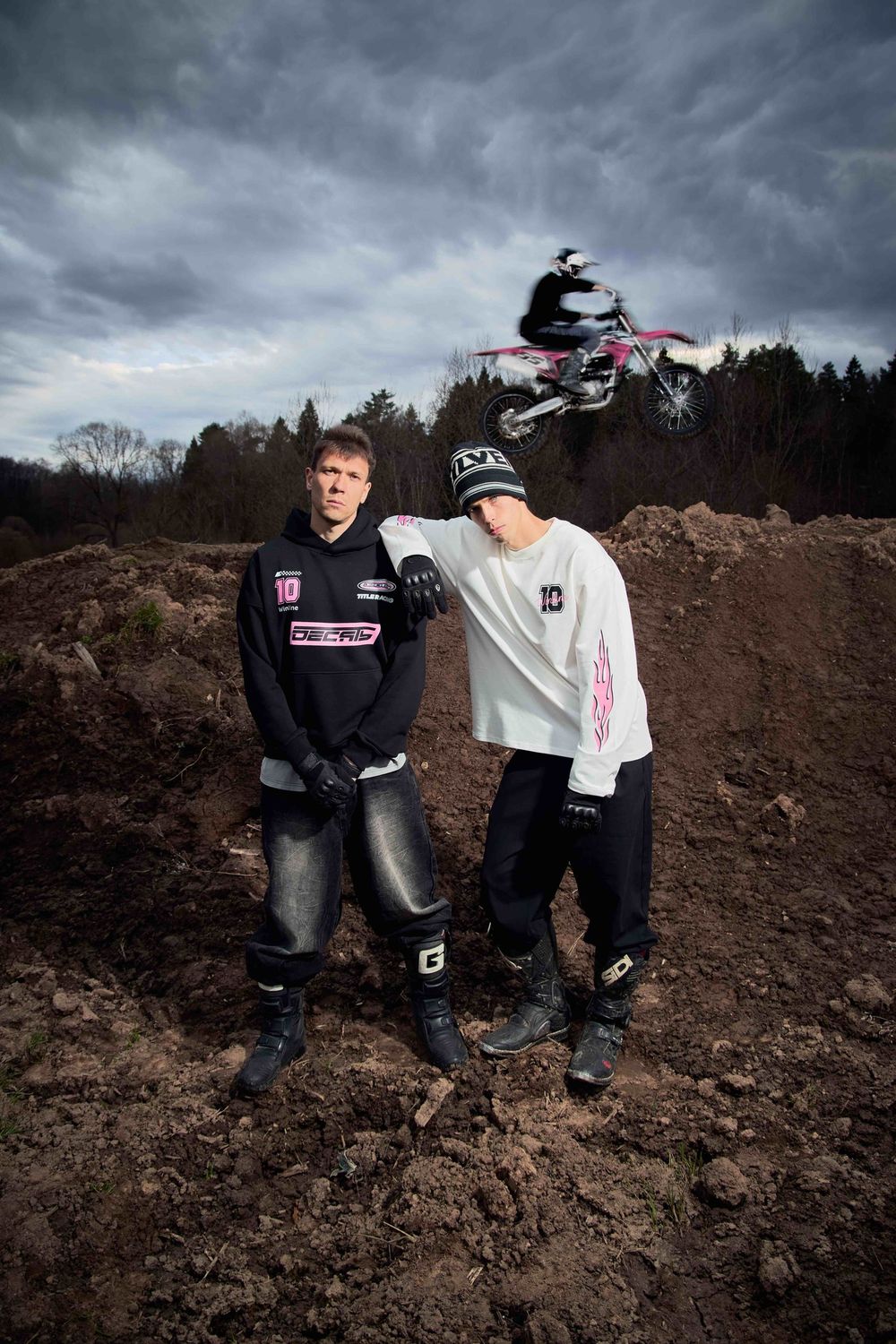 Купить Худи ФК 10 x Winline Decals Racing черное Худи ФК 10 x Winline Decals Racing черное