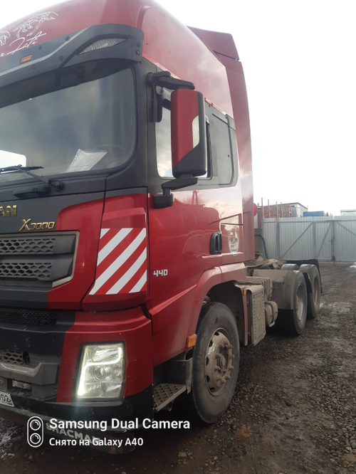 Shacman (Shaanxi) SX* 6x4 Седельный тягач SX42584W324C (Дизельный, 10,8 л, 441 л.с., МТ)