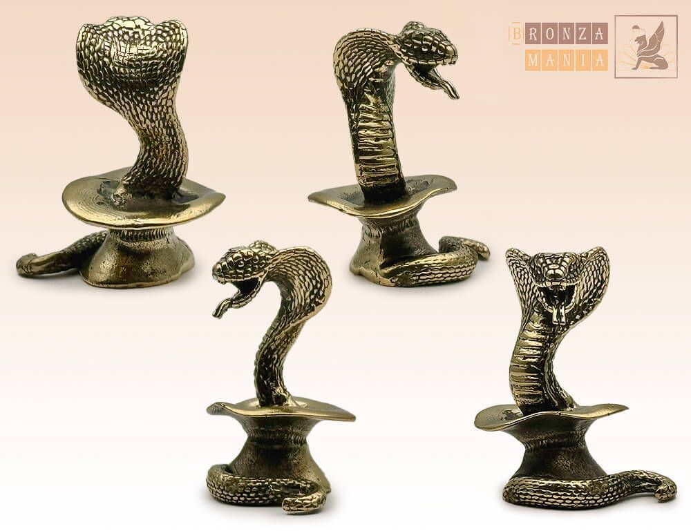 фигурка Змея Кобра Шэйла в шляпе