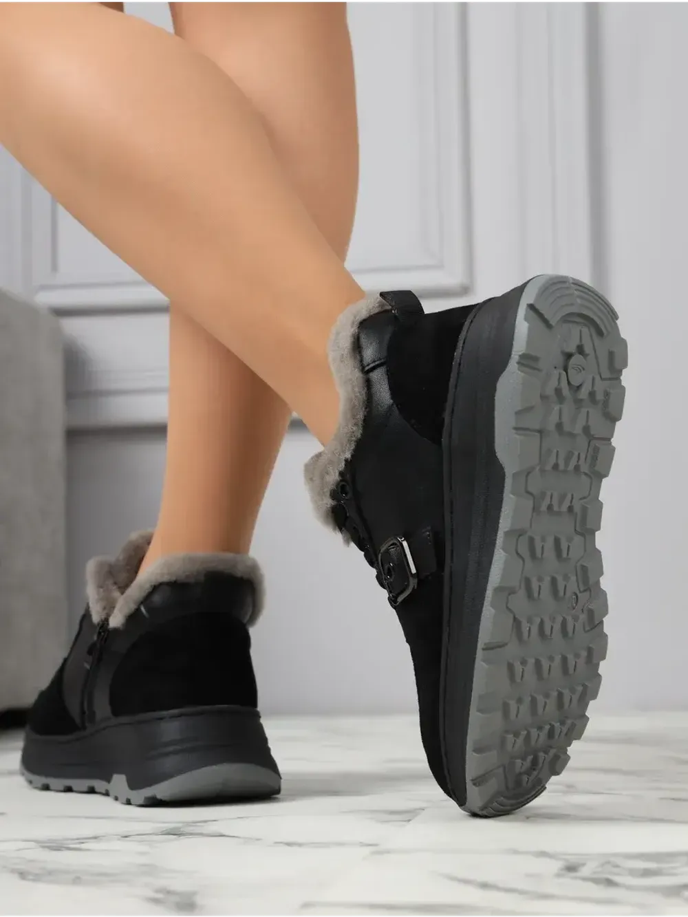 Кроссовки зимние