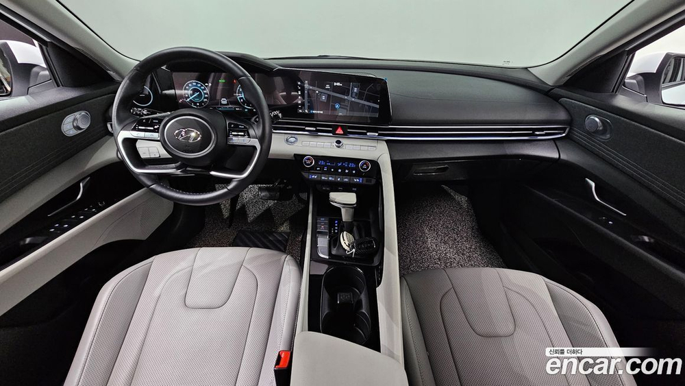 Hyundai Avante (CN7) 1.6 (11.2022)