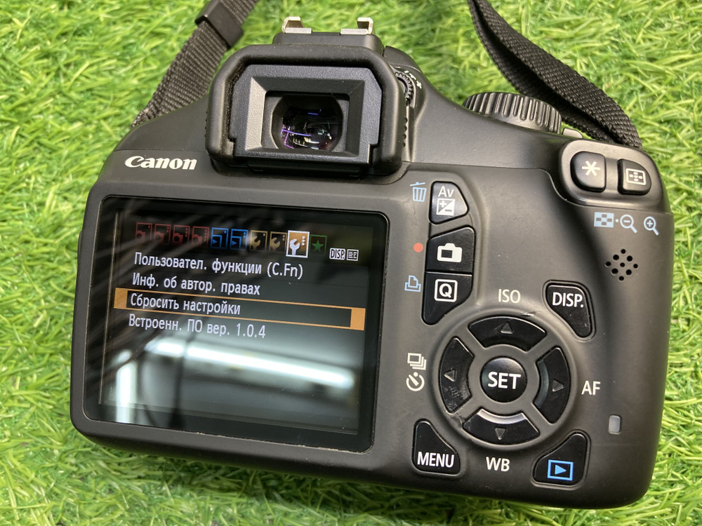 Canon 1100D kit 18-55 IS III Покупка/Продажа