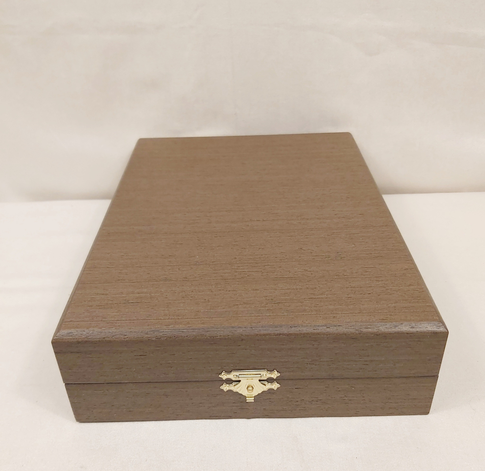 Ежедневник "Герб РФ" (златоустовская гравюра) из натуральной кожи со съемной обложкой в футляре