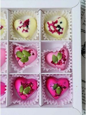 Подарочный набор шоколадных конфет "Сердца"