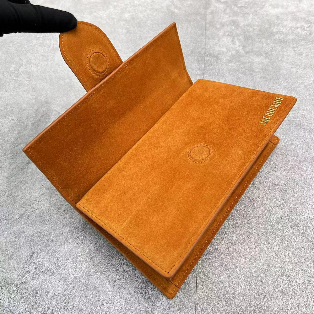 Jacquemus Le Grand Bambino 23 cm