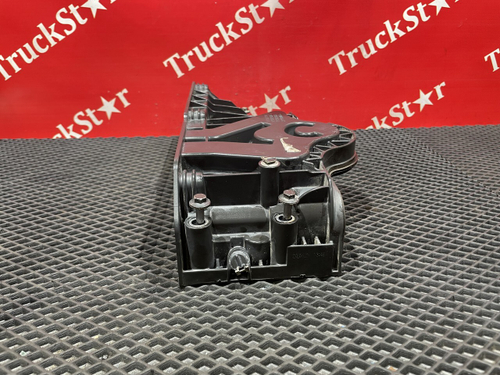 Крышка плиты двигателя 2020г.