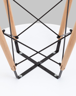 Стол Eames DSW NEW D80