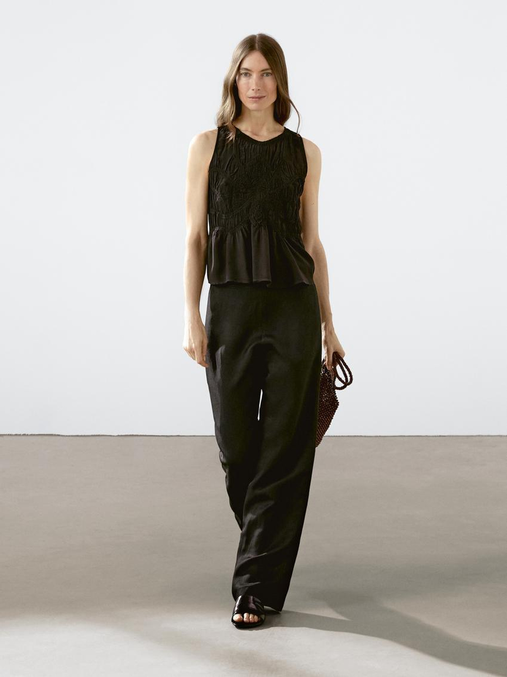 Massimo Dutti Топ из струящейся ткани с горловиной халтер и сборкой, черный