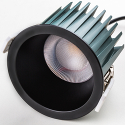 385637 Светильник CICLONE CYL 12W LED 923LM 60G ЧЕРНЫЙ 3000K IP44