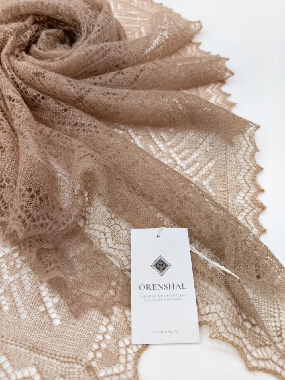 Оренбургский пуховый платок-паутинка А120-08 темно-бежевый