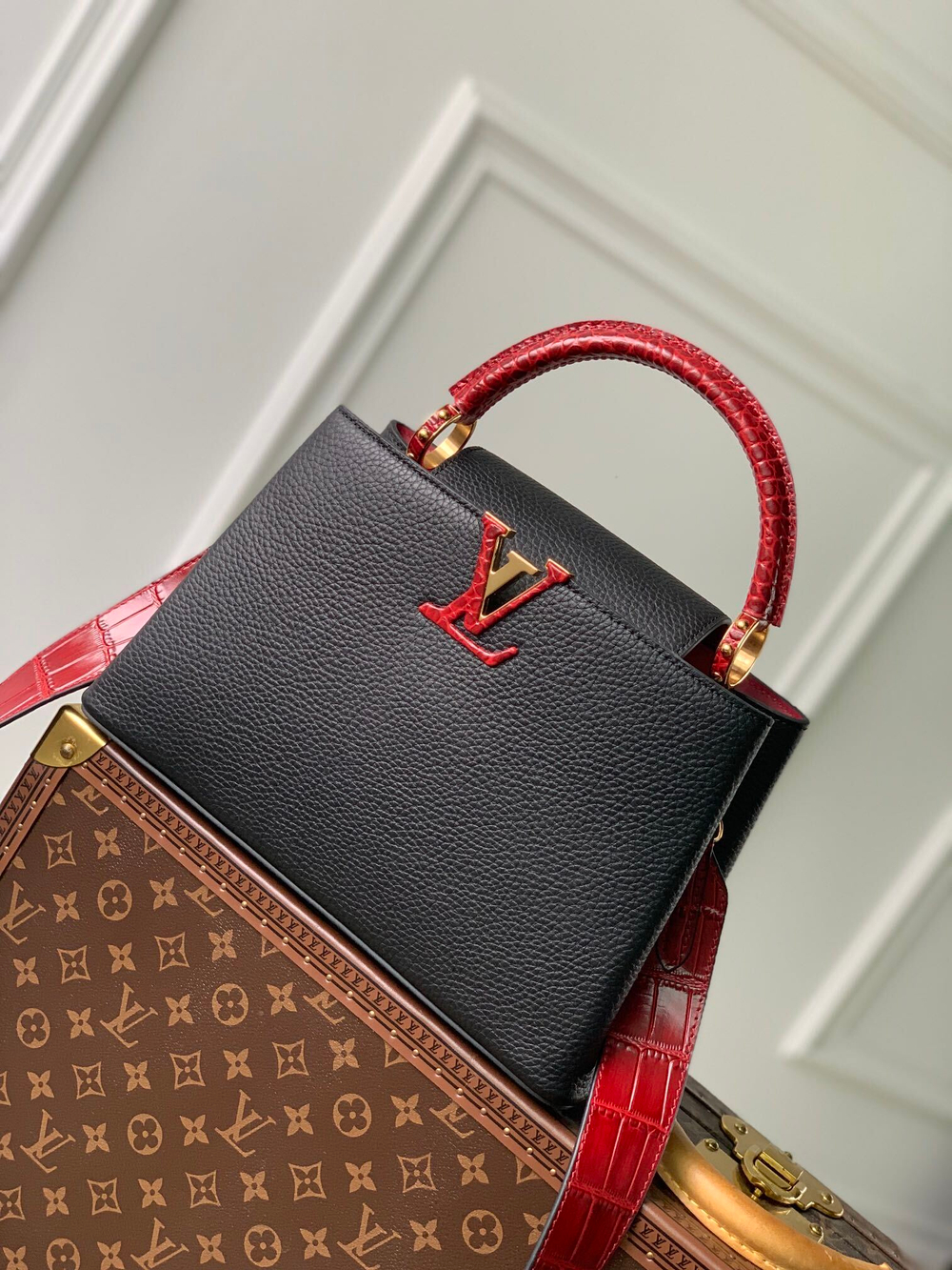 Louis Vuitton Capucines MM