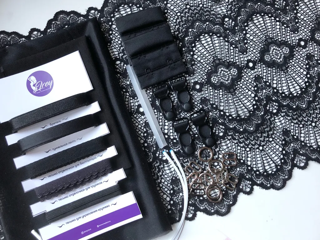 Наборы Irey Stella для пошива белья с поясом для чулок