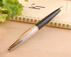 Шариковая ручка Waterman Carene De Luxe, цвет: Black/Silver, стержень: Mblue