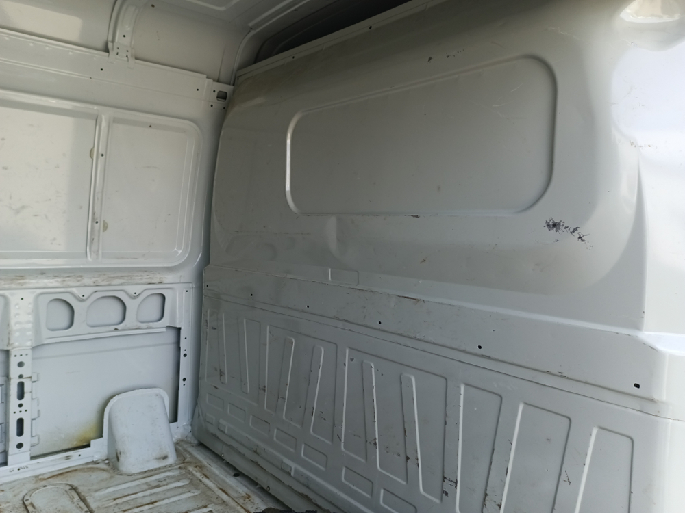 GAZ SOBOL Цельнометаллический 27527 (Бензиновый, 2,7 л, 107 л.с, 4WD)