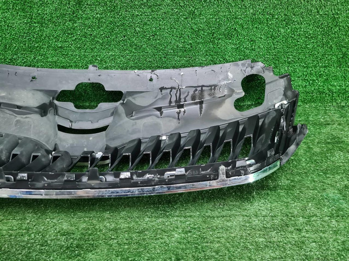 Решетка радиатора Skoda Rapid 1 (2012-2020)