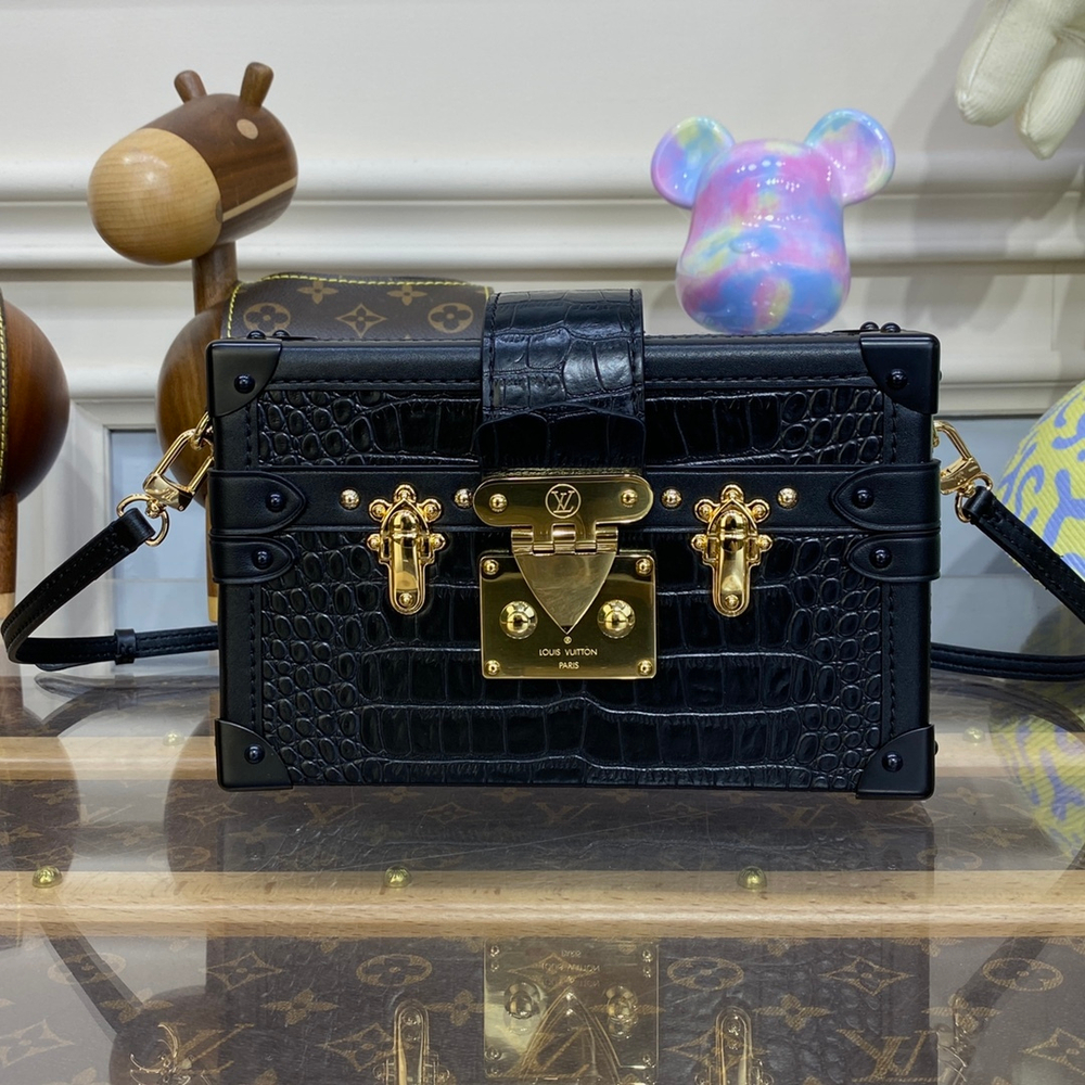 Louis Vuitton Petite Malle
