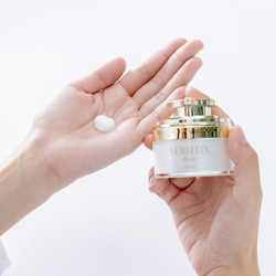 Антивозрастной крем для гладкой кожи HERMOSA Serieux Raise Cream