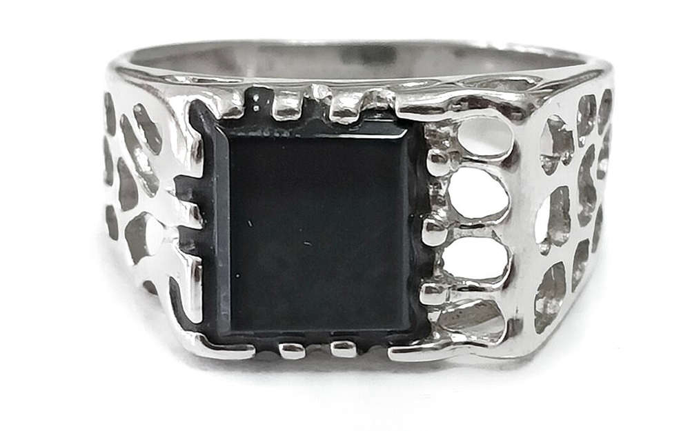 Ювелирное кольцо мужское из серебра