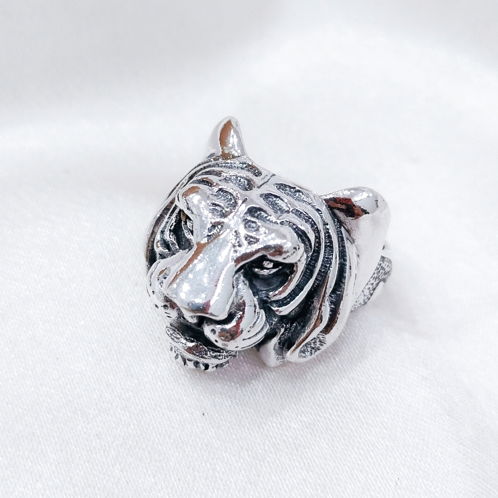 "Тигр" кольцо в серебряном покрытии из коллекции "Животные" от Jenavi