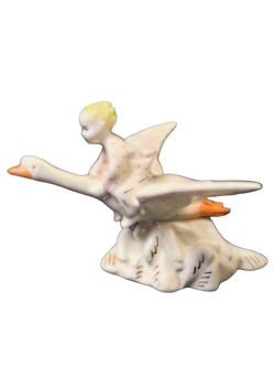 Фарфоровая статуэтка "Иванушка на гусе" ЛЗФИ