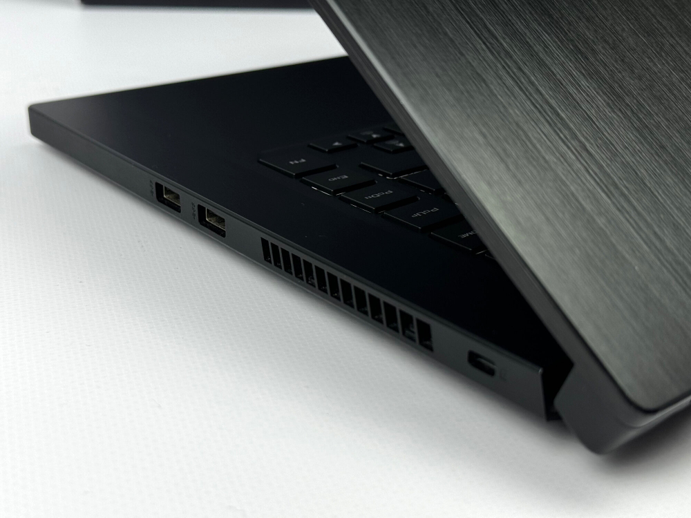 Игровой Ноутбук Asus Rog Zephyrus M15 i7 9750H/8GB(RAM)512GB(SSD)/15.6/FHD/IPS/144HZ/Win11