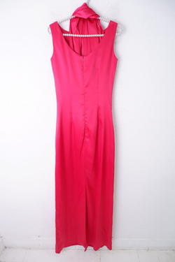 Платье однотонное 42 размер