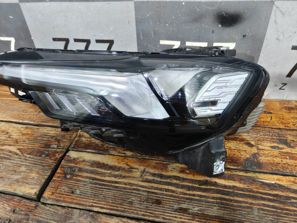 Фара левая LED Changan CS35 Plus 21-нв Б/У Оригинал S111F2805010305AA