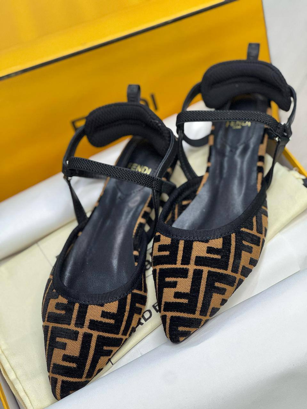 Слингбэки Fendi