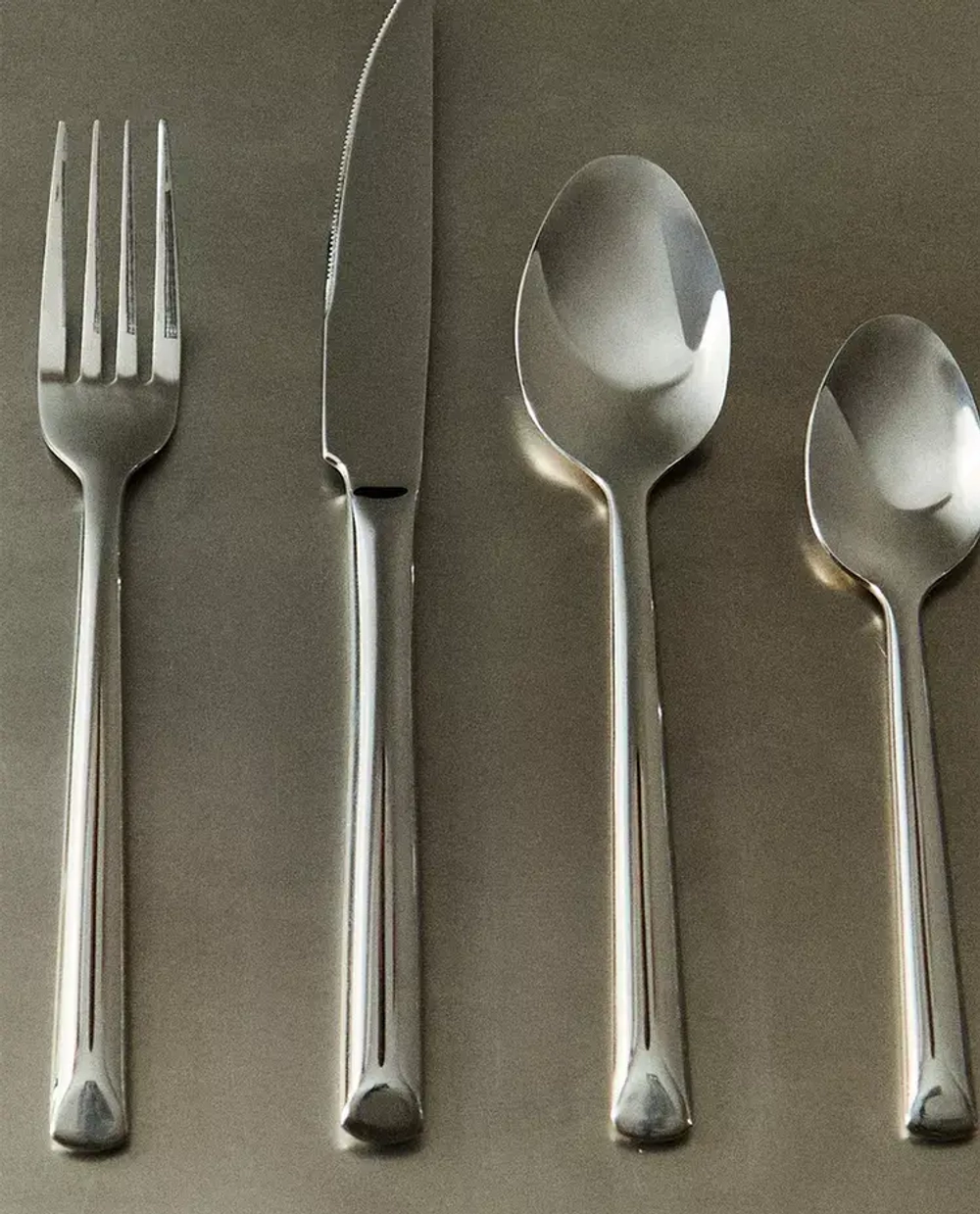 ZARA HOME НАБОР СТОЛОВЫХ ПРИБОРОВ ИЗ КОВАНОЙ СТАЛИ ( 4 ПРЕДМЕТА), СТАЛЬНОЙ