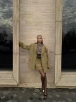 Шорты с защипами, Зеленые