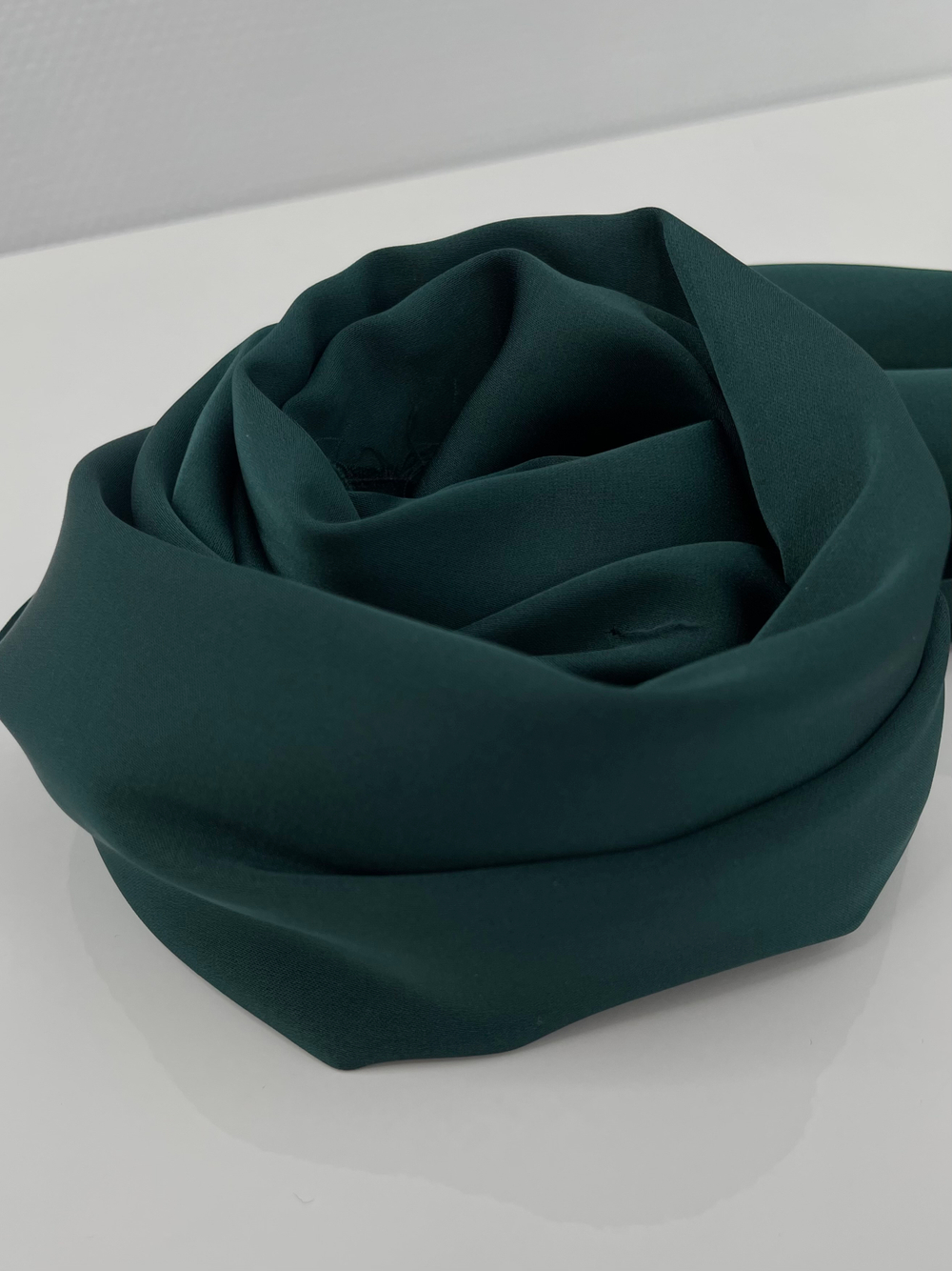 Ткань "Шелк Армани" (изумрудный)