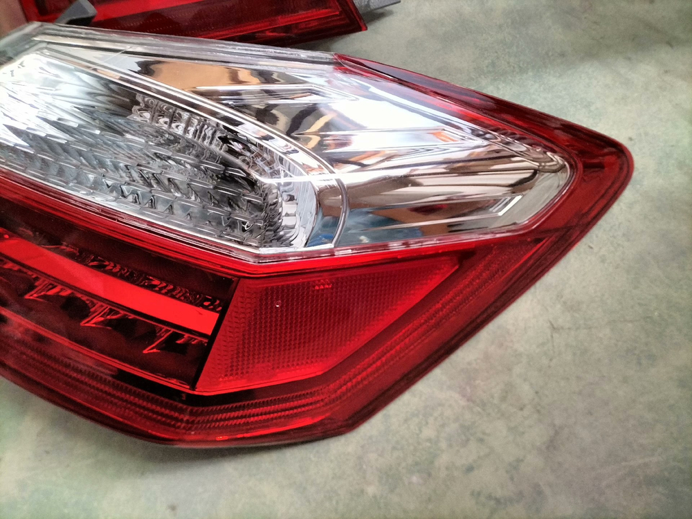 Задний фонарь (левый/правый) для Honda Accord 9 2014-2015