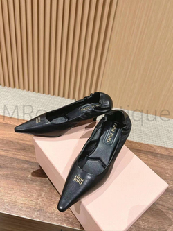 Женские туфли Miu Miu черного цвета из натуральной кожи