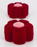 Подарочный футляр‑цветочек для кольца