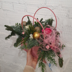 Композиция в сумочке "Нежный аромат праздника "