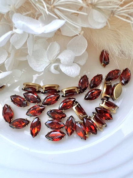 Фианит лодочка 10*5 мм, Гранат (оправа золото)