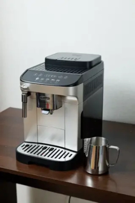 De’Longhi совершает революцию в кофе: теперь за качеством следит ИИ! ☕️🤖