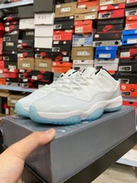 Jordan 11 Retro Low Legend Blue