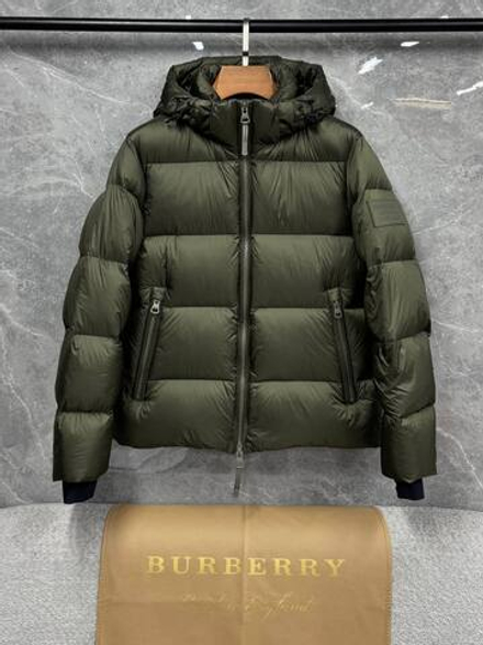 Пуховик Burberry